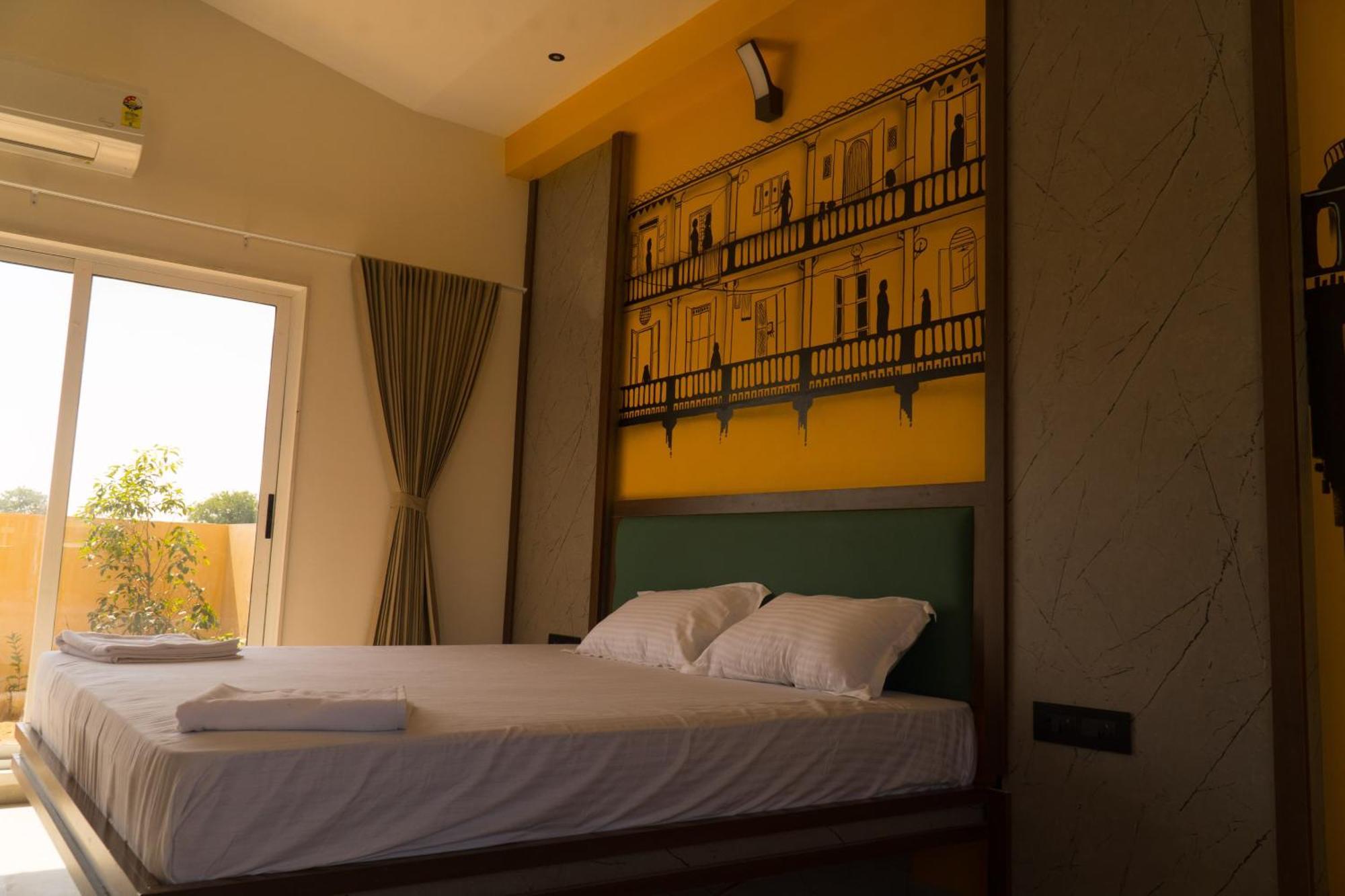 Shree Jalaram Resort Kodāe Dış mekan fotoğraf